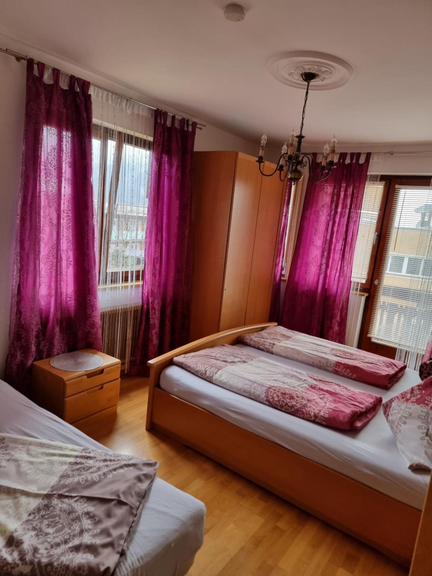 Ferienhaus Burgblick Treffen Habitación foto