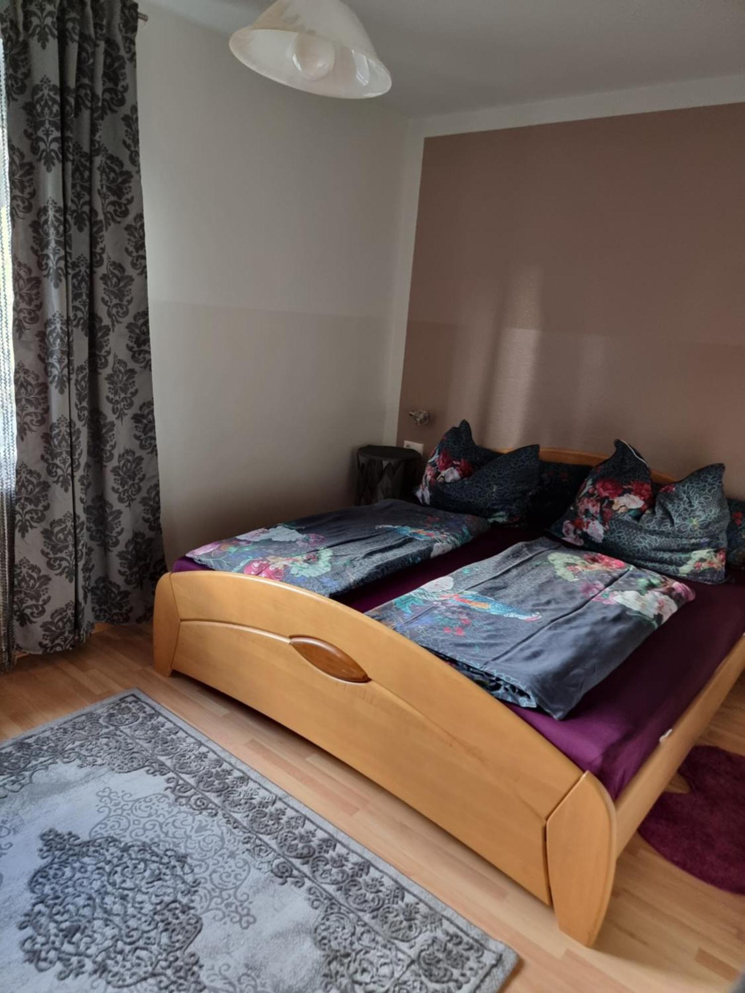 Ferienhaus Burgblick Treffen Habitación foto