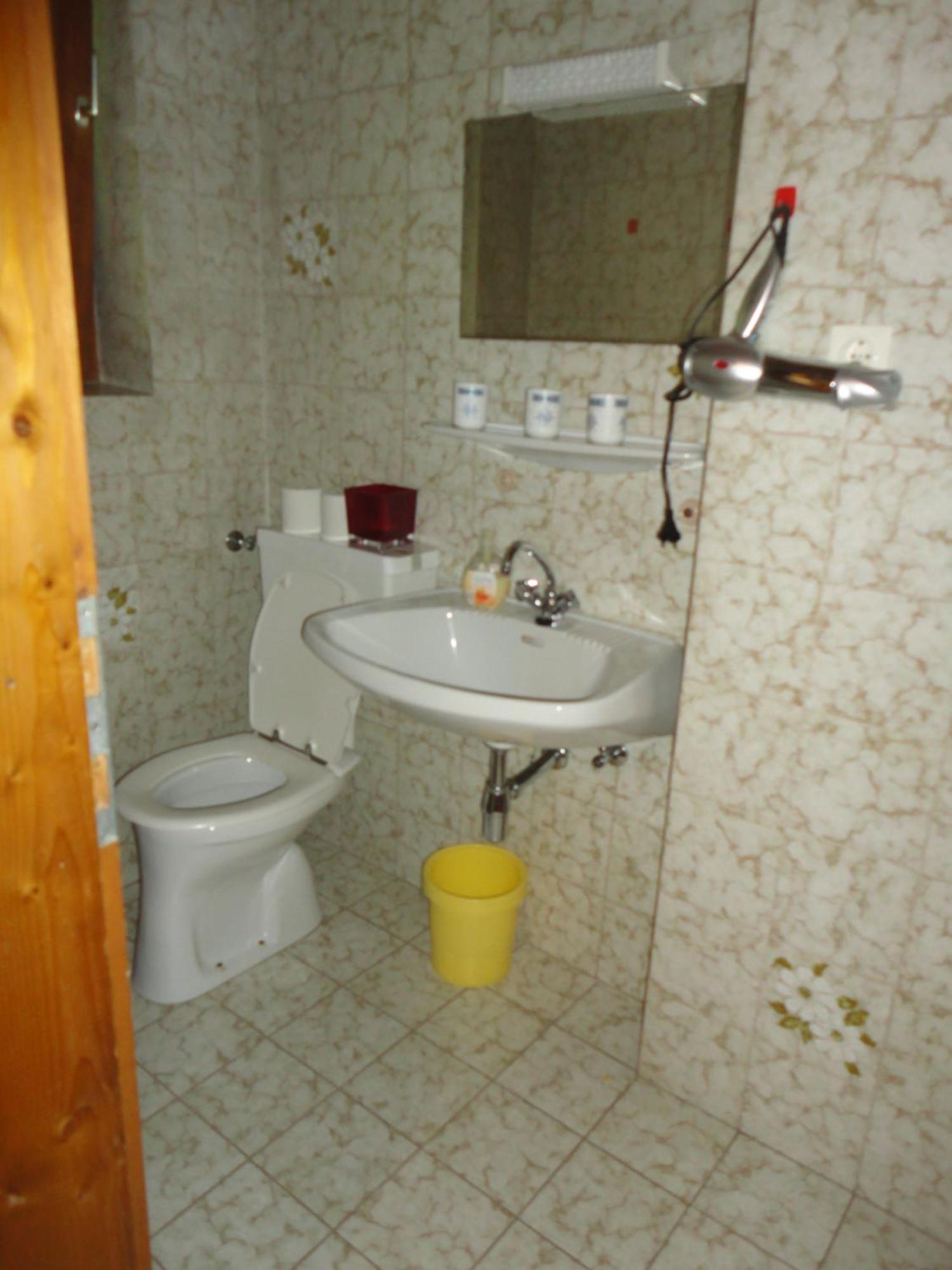 Ferienhaus Burgblick Treffen Habitación foto