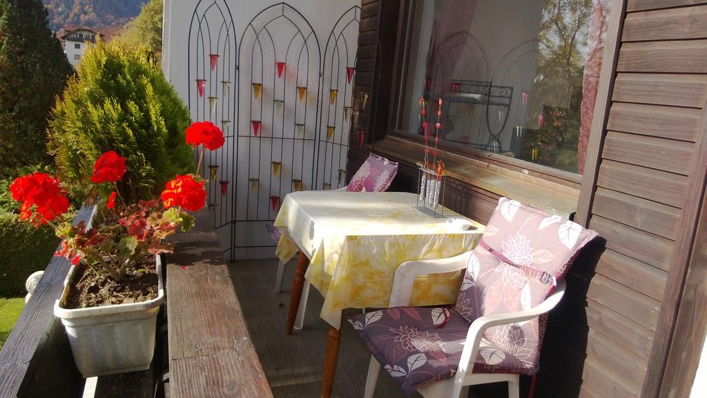 Ferienhaus Burgblick Treffen Habitación foto
